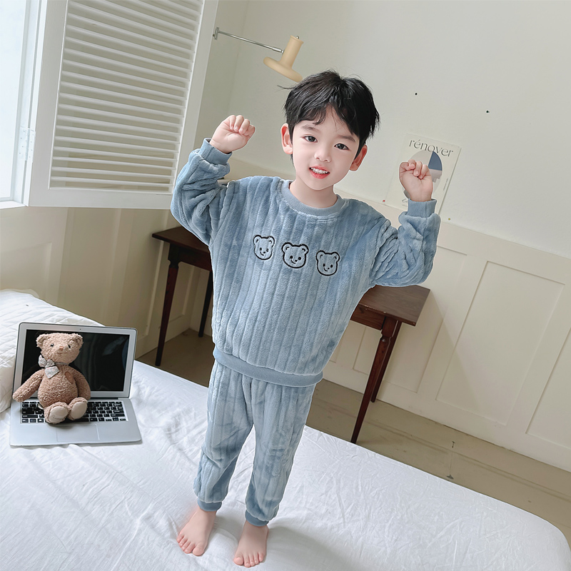 法兰绒休闲秋冬卡通家居服
