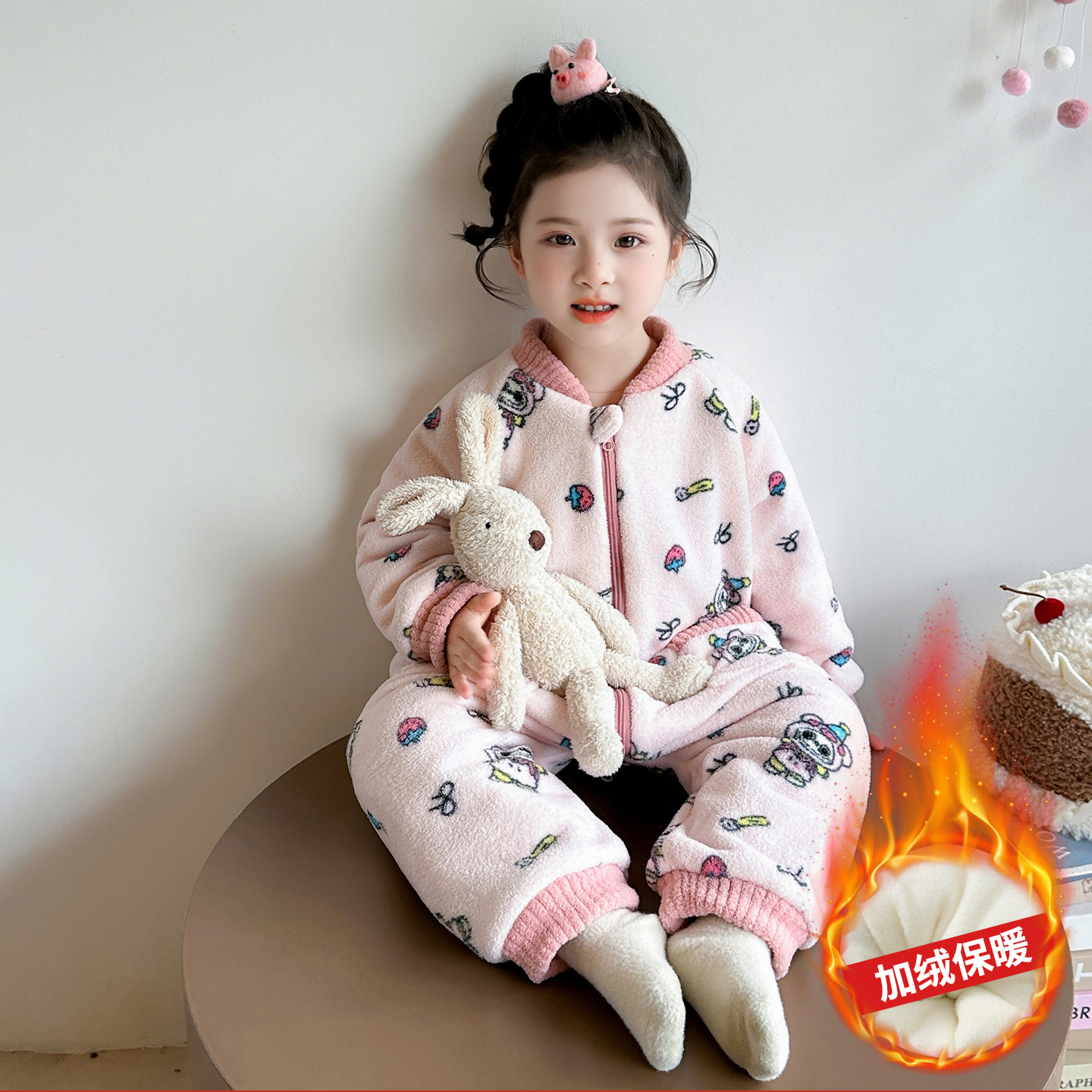 宝宝珊瑚绒冬季三层夹棉连体衣