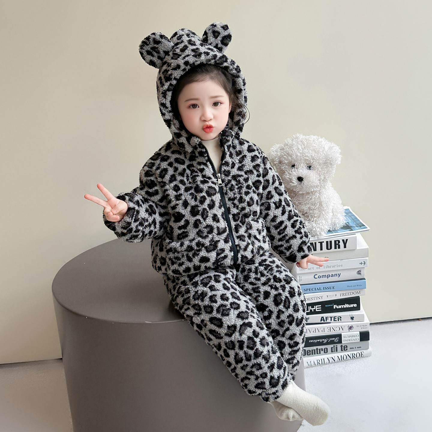 女童睡衣冬季款法兰绒豹纹儿童