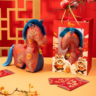 马年吉祥物摆件生肖马小马毛绒玩偶布艺马挂件新年公司年会礼物品