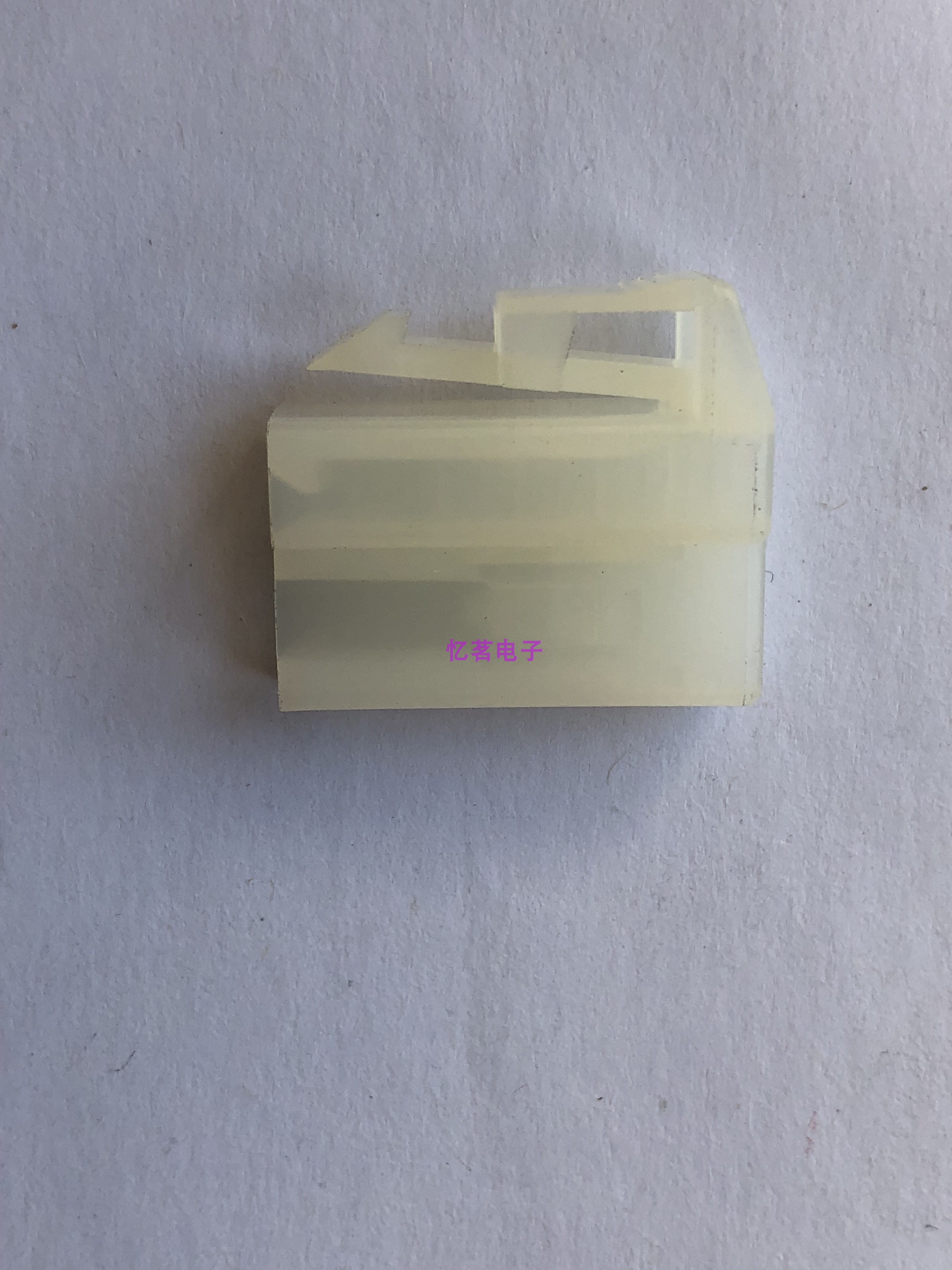 胡连3CN1BSL02N汽车连接器胶壳护套接插件原装正品现货供应