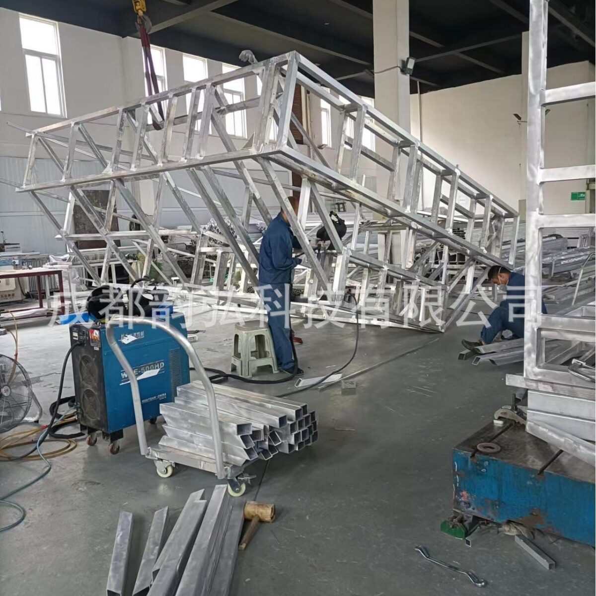 铝合金大型结构件焊接加工厂铝合金灯光架焊接制作厂家直销