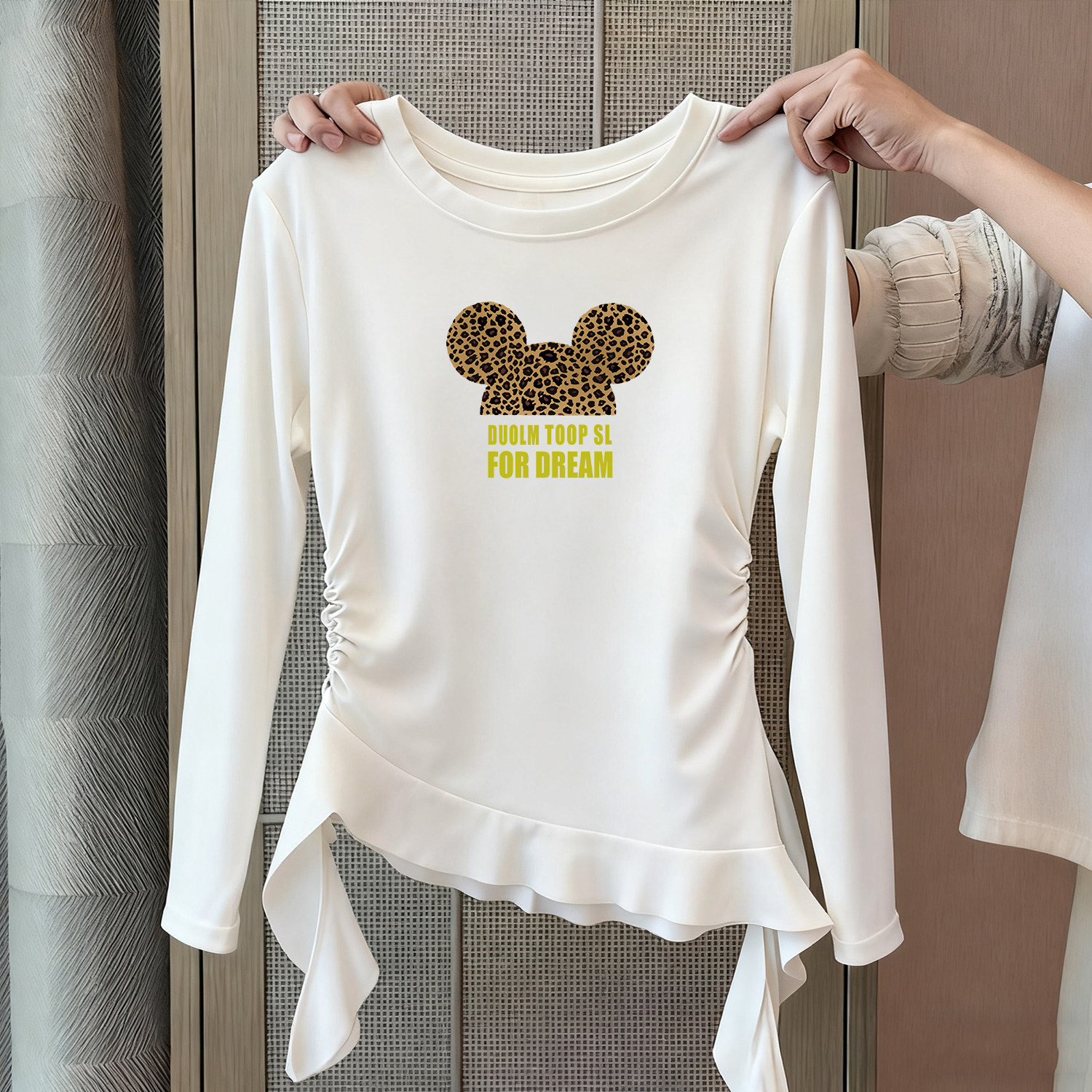 女大童纯棉儿童装短款不规则下摆荷叶边长袖t恤女孩白色上衣春秋,童装/婴儿装/亲子装,T恤,淘宝优惠券,粉丝福利购,淘宝优惠卷