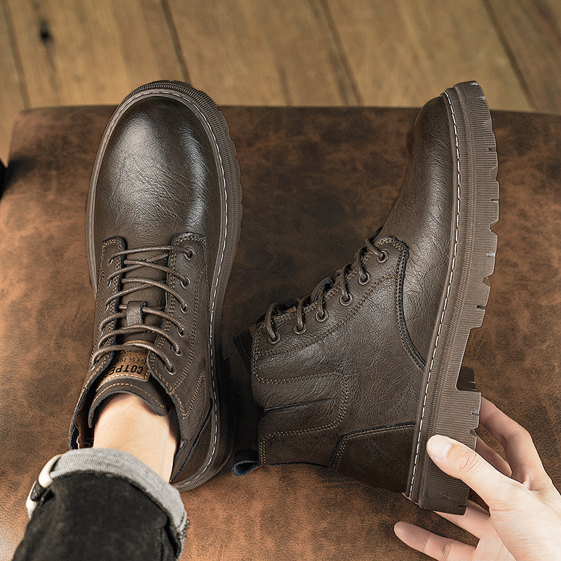 冬季复古真皮马丁靴男