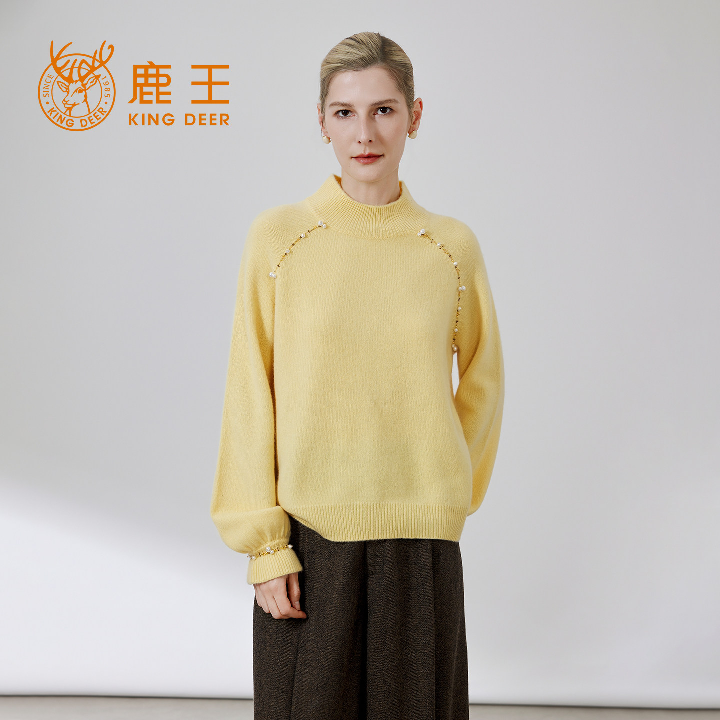 鹿王100%纯山羊绒女士半高领珍珠装饰时尚休闲针织衫26年秋冬新款