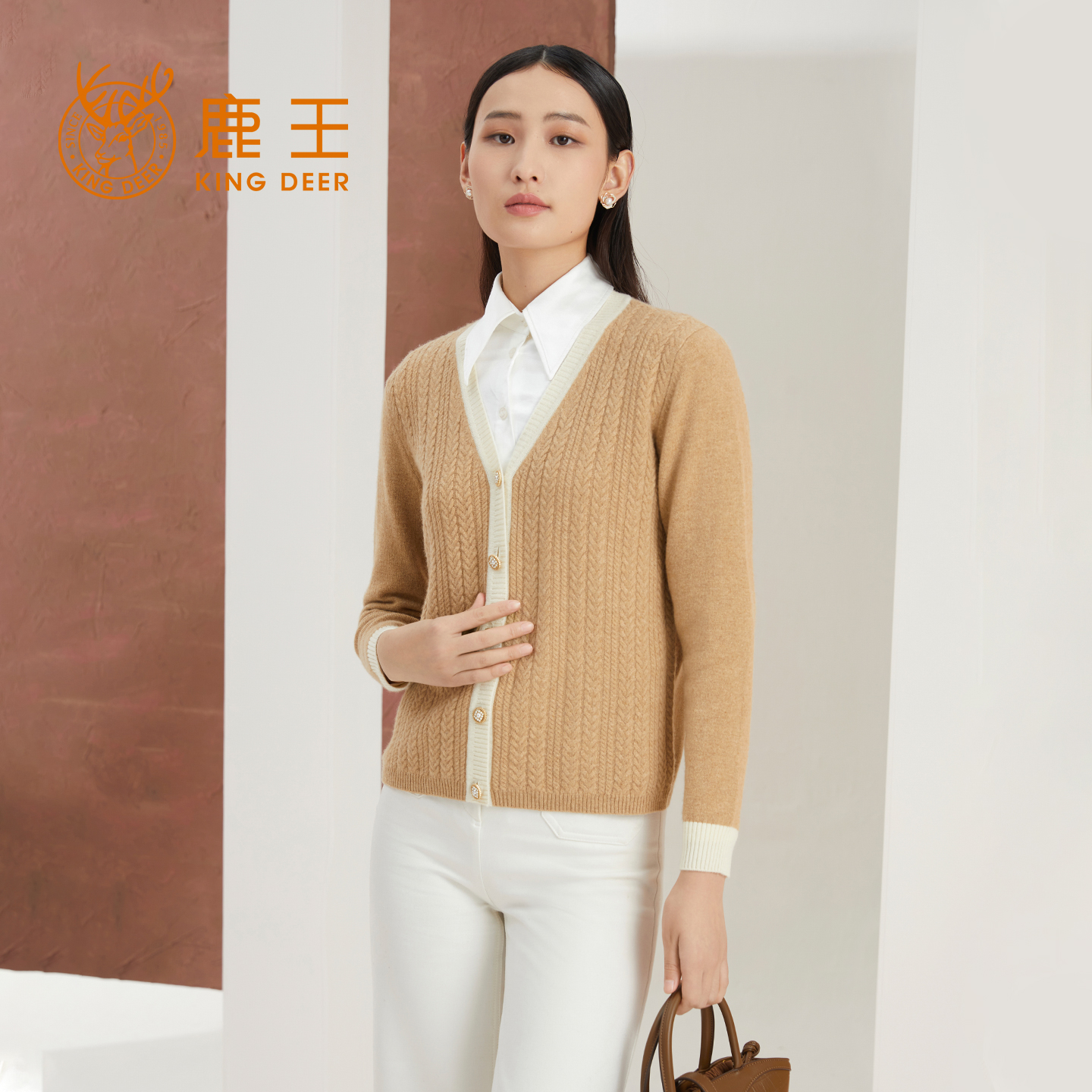 鹿王长袖单排扣羊绒开衫