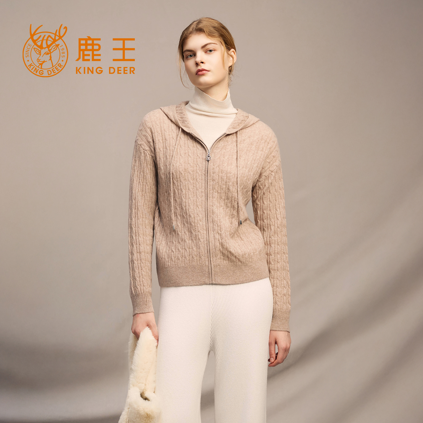鹿王100%山羊绒衫女连帽针织衫