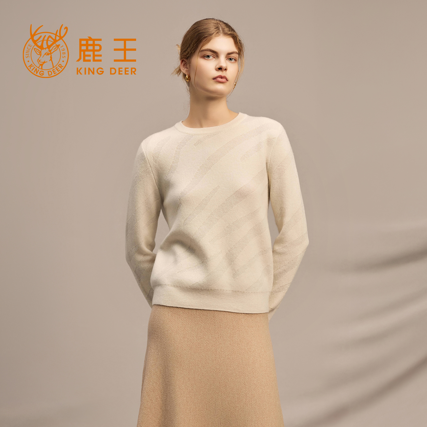 鹿王100%山羊绒衫女士圆领针织衫