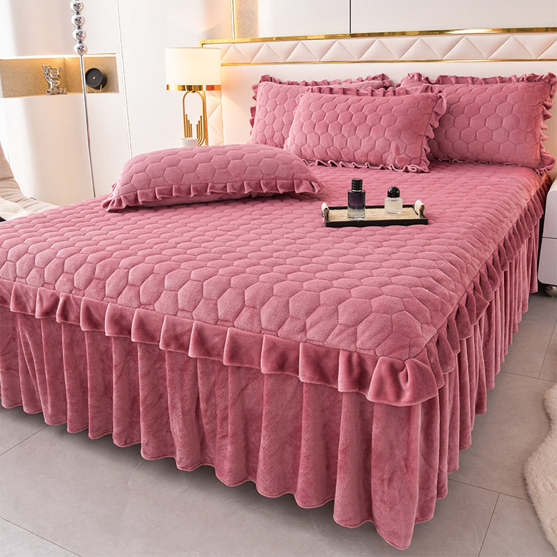 外贸纯色韩版花边牛奶绒床裙夹棉床罩素色牛奶绒被套枕套