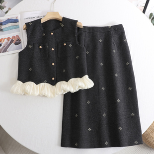 影系 千金风黑色套装女2026春季香风花苞马甲开叉半身裙两件套