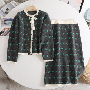 女洋气减龄两件套2025秋冬新款 甜美毛球花边针织开衫 半身裙套装