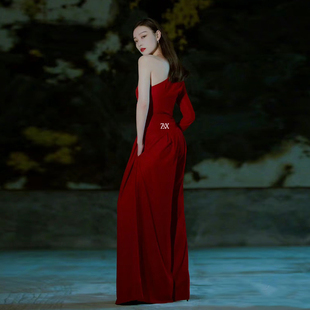 倪妮同款早春新款单肩玫瑰花连衣裙女士高端宴会敬酒服法式礼服裙