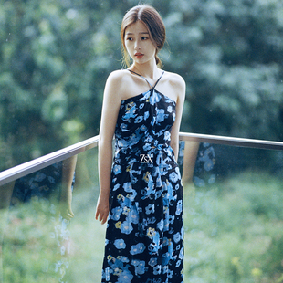 新款 虞書欣同款 性感露背高腰碎花裙女2023夏季 修身 時尚 吊帶連衣裙