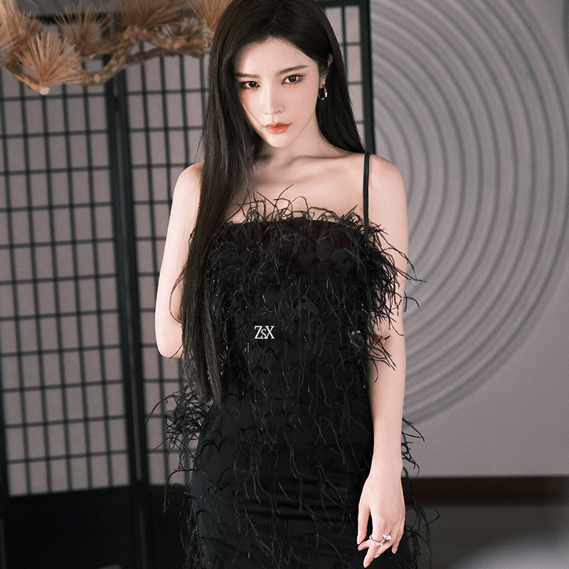 戴燕妮同款设计感修身性感吊带礼服女夏季2023新款气质名媛连衣裙