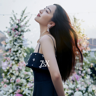 邓恩熙同款夏季2023新款高端优雅吊带连衣裙女气质名媛百搭连衣裙