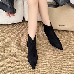 小跟短靴女秋冬新款三厘米尖头细跟马丁靴低跟高跟鞋单靴裸靴3CM