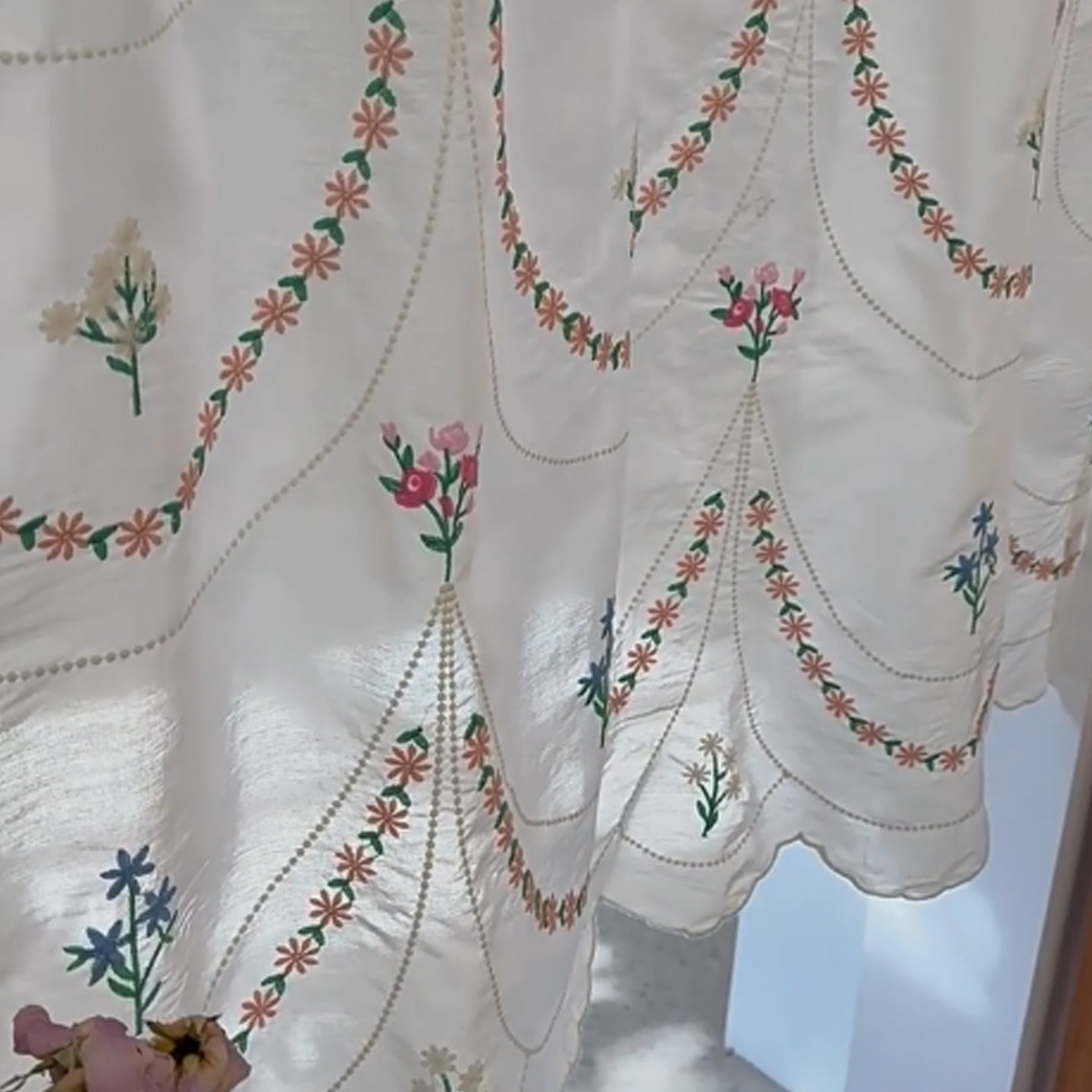 法式复古氛围感米色刺绣半帘田园风小清新隔断门帘厨房窗帘装饰帘