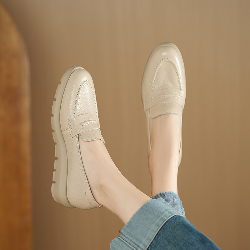 2026年超火的鞋子真皮乐福鞋女厚底一脚蹬小皮鞋软底休闲单鞋子女