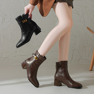 奥卡索女鞋新款2025爆款时尚气质粗跟冬季鞋子马丁靴子女时装短靴