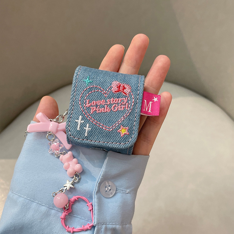 刺绣爱心简约壳，防刮防摔，不伤耳机不掉盖