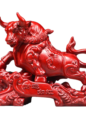 红色木雕刻牛摆件店铺运势如虹