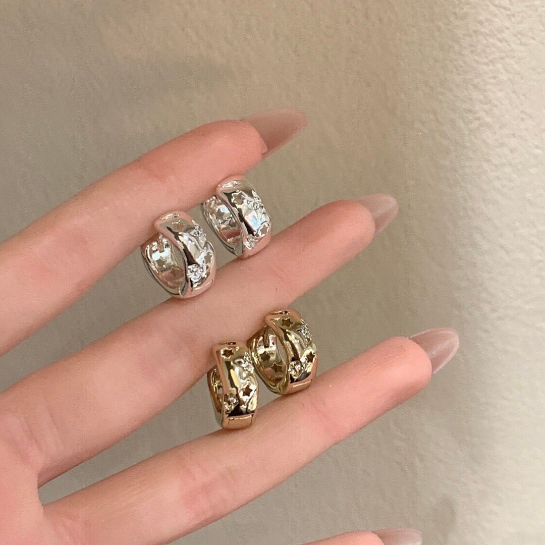 韩国东大门新款金属质感银针耳环女个性夸张设计感耳饰网红耳扣