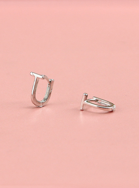 s925银字母T耳扣女简约个性小众设计感冷淡风耳圈时尚小巧耳骨扣
