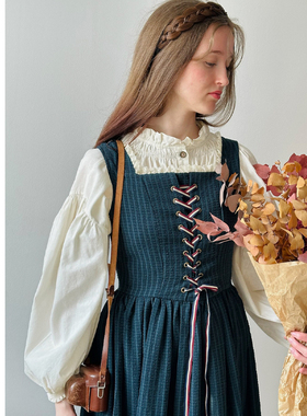 MP英伦复古草原风方领蕾丝花边绑带背心裙连衣裙