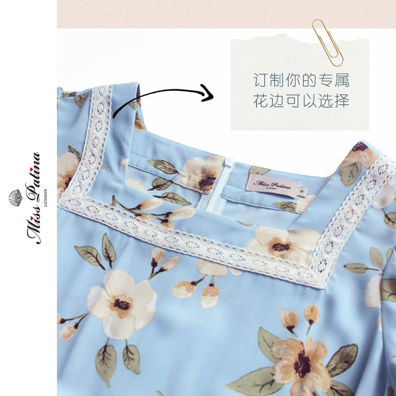 度假A字碎花方领蕾丝短袖连衣裙