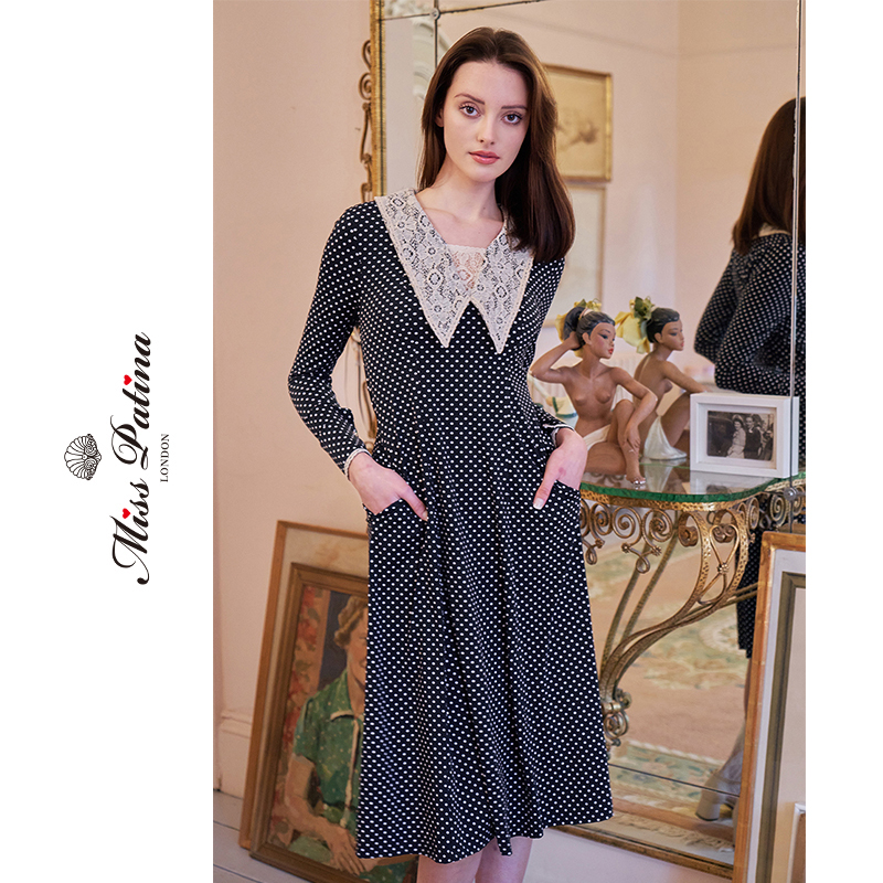 古典修身V领波点中长款连衣裙