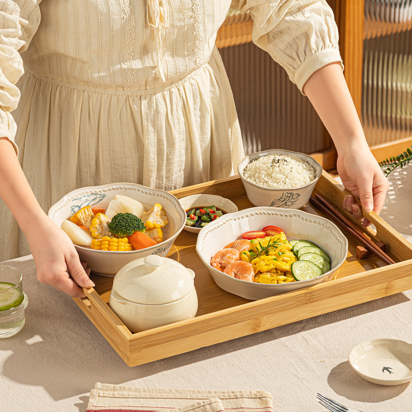 产妇月子餐具套装精致一人食陶瓷碗碟早餐仪式感碗盘月子餐餐具