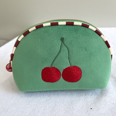 外贸尾货OLIVER BONAS时尚潮流百搭高质感女士收纳包化妆包零钱包