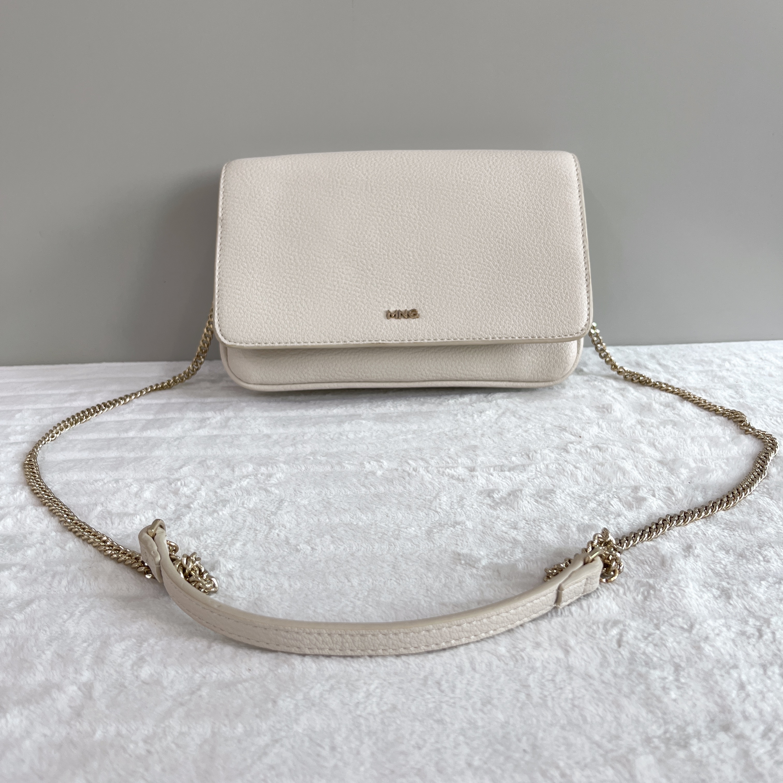 外贸尾货出西班牙MNG高质感时尚潮流百搭女士单肩斜挎包