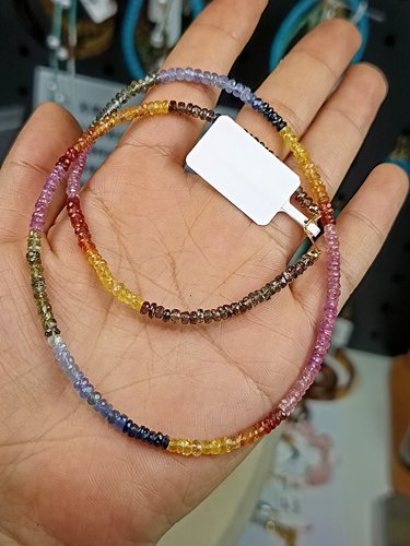 3992-18K金卡3.2-3.4天然无烧彩蓝宝项链，42cm