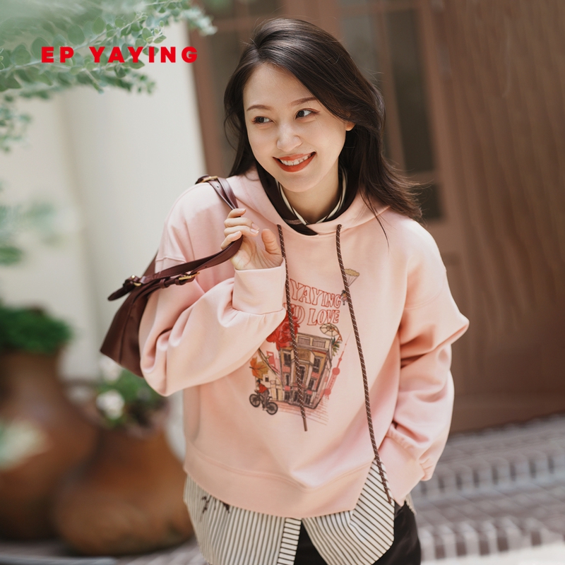 雅莹羊毛空气层刺绣连帽卫衣