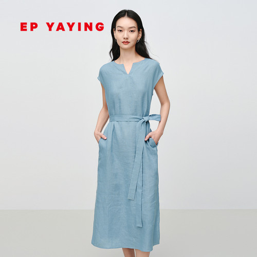 雅莹100%亚麻V领收腰连衣裙