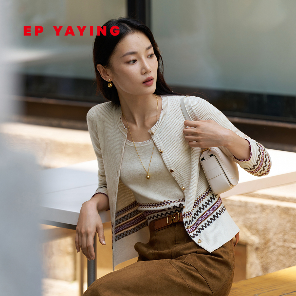 EP雅莹牦牛绒民族提花针织开衫