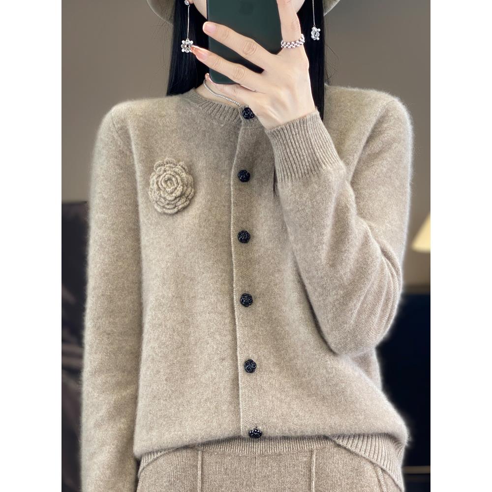 ROUMIKL2025秋冬新款100纯开衫女宽松手工花朵针织毛衣保暖百搭外