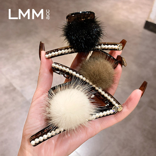 轻奢珍珠中号鲨鱼夹发量少