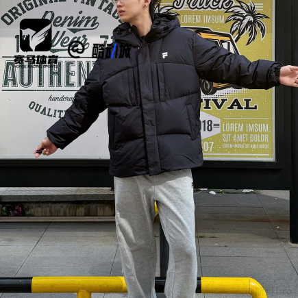 FILAFOB黑色男女连帽羽绒服