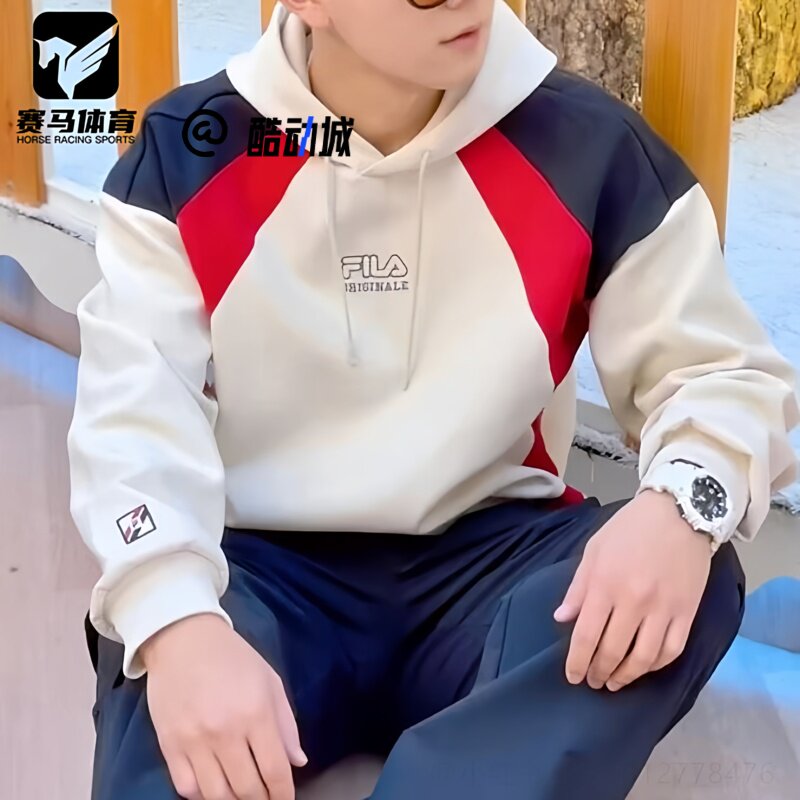 斐乐卡其色时尚舒适百搭连帽卫衣