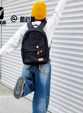 FILA斐乐 黑色男女运动休闲出游书包背包双肩包T13U433102F-BK