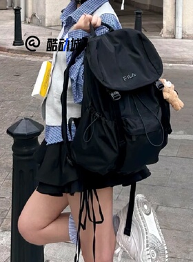 FILA斐乐黑色男女时尚休闲大容量双肩包电脑包书包F13U529134FBK