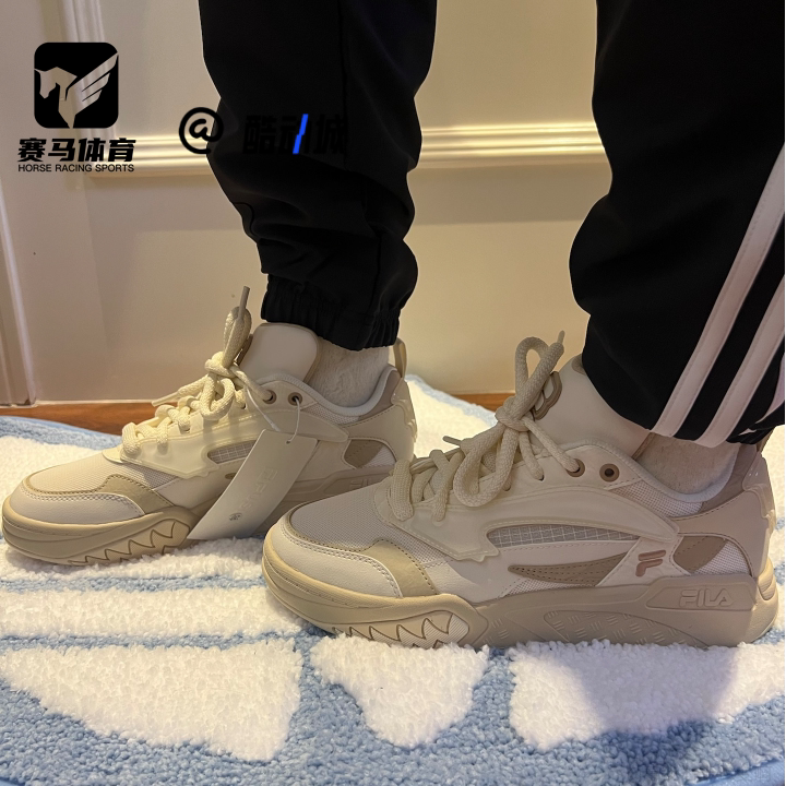 FILA蝙蝠白砂色男子复古篮球鞋