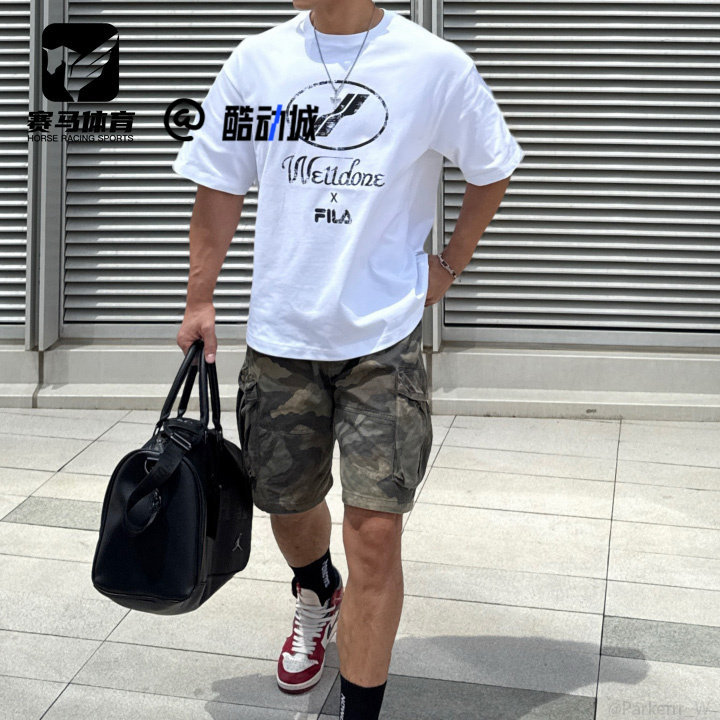 斐乐曜石白男女舒适宽松短袖T恤
