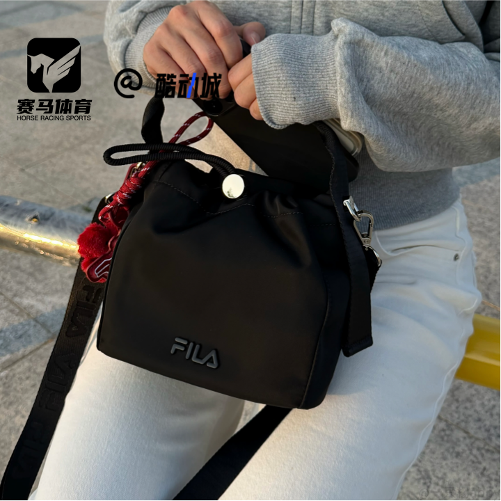 FILA斐乐 CNY 黑色女子马上起飞有钱花福袋包手提包F13W619167FBK