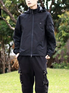 KOLON SPORT可隆黑色男子户外运动休闲连帽夹克外套TLJWS25431