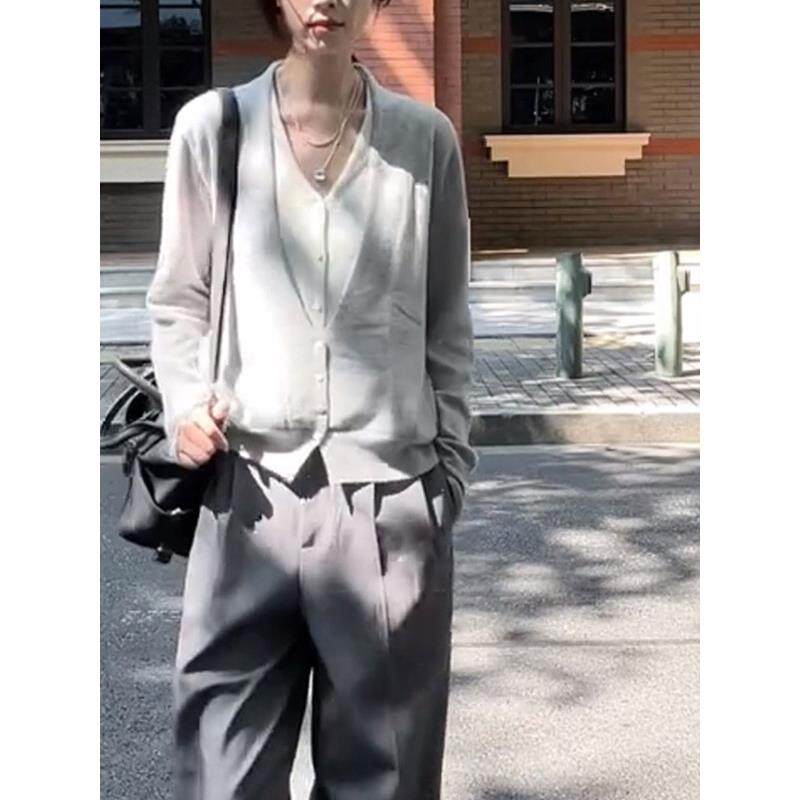 ROUMIKL法式灰色v领假两件长袖针织开衫女早秋季外搭高级感短款上