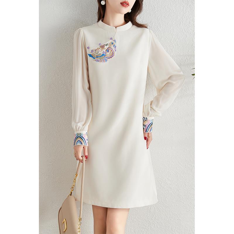 ROUMIKL新中式国风黑色洋装女2025春季新款气质别致绣花盘扣改良