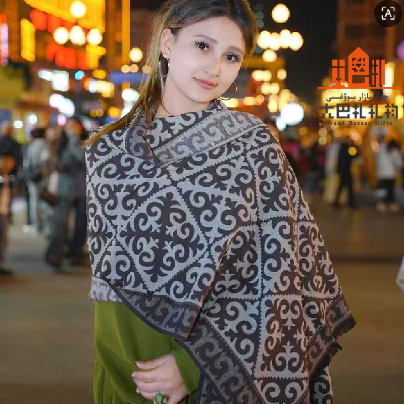 新疆文创艾德莱斯哈萨克羊毛围巾复古民族风羊绒轻奢高级感大披肩